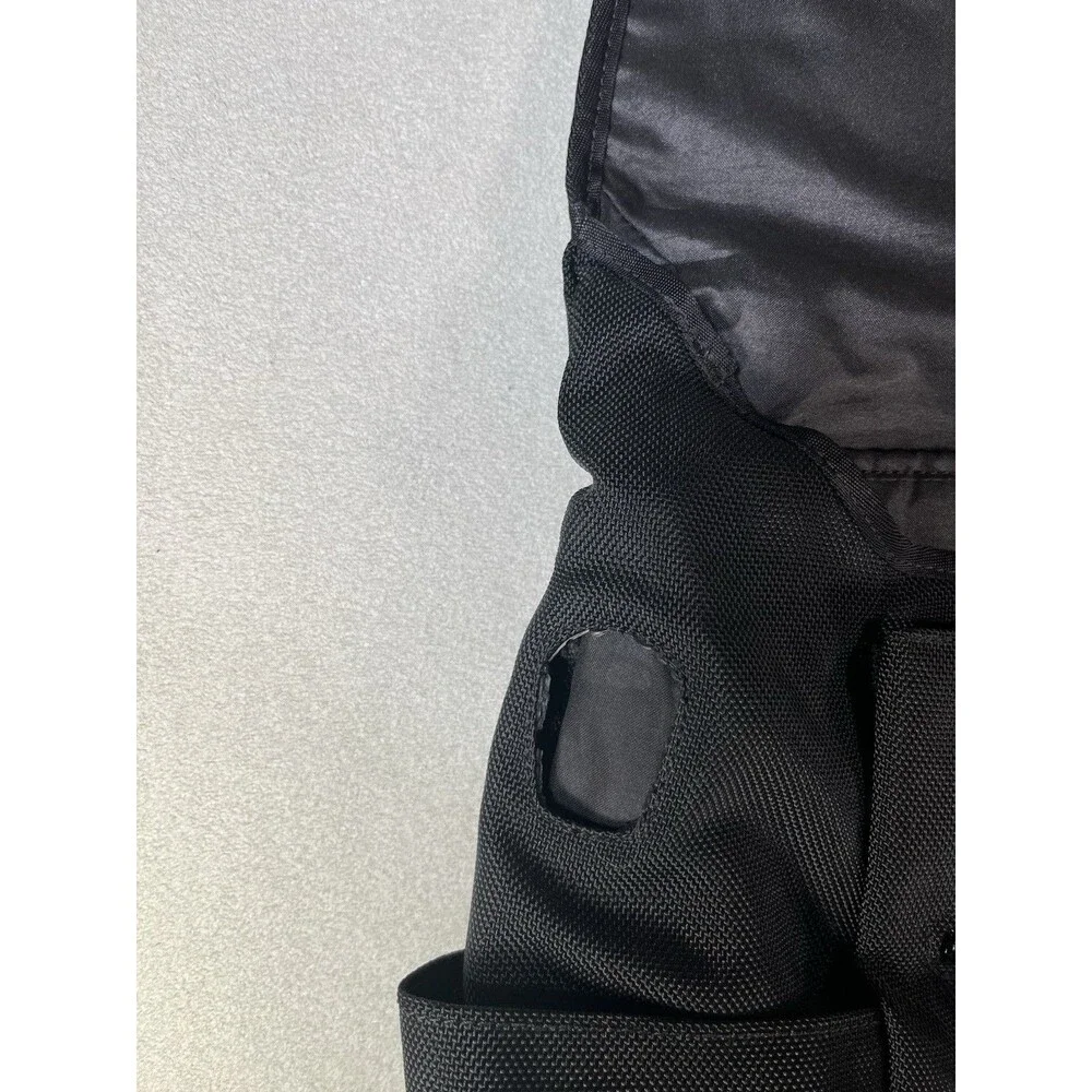Tumi T-TECH Classic 57175D Black Nylon Computer Messenger Laptop Bag